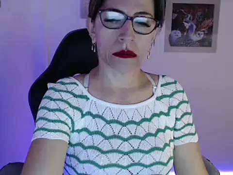 Snapshot of Chayla_Ruiz chatting on January 2025 01:41:01 PM Chayla Ruiz online show from January 2025 01:41:01 PM