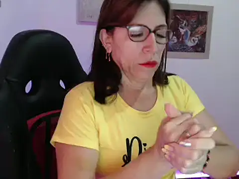 Snapshot of Chayla_Ruiz chatting on January 2025 08:43:02 PM Chayla Ruiz online show from January 2025 08:43:02 PM