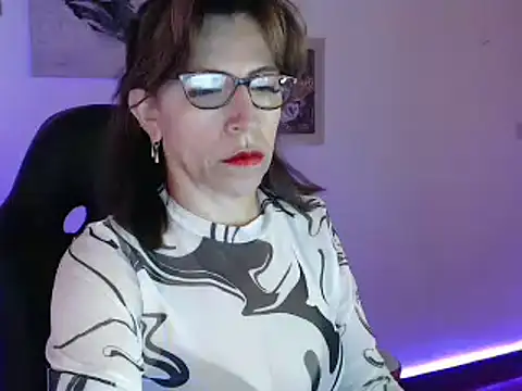 Snapshot of Chayla_Ruiz chatting on February 2025 02:02:01 PM Chayla Ruiz online show from February 2025 02:02:01 PM