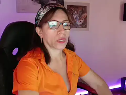 Snapshot of Chayla_Ruiz chatting on February 2025 04:46:01 PM Chayla Ruiz online show from February 2025 04:46:01 PM