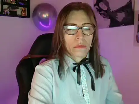 Snapshot of Chayla_Ruiz chatting on March 2025 06:22:02 PM Chayla Ruiz online show from March 2025 06:22:02 PM