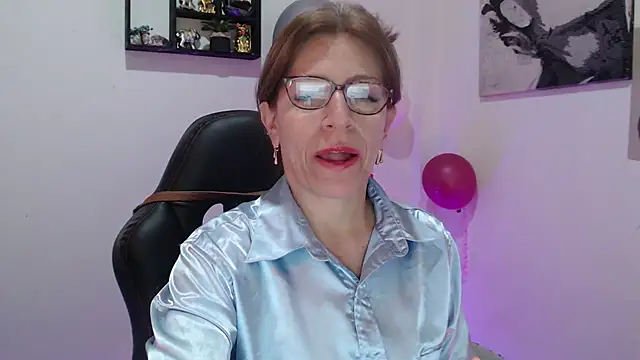 Snapshot of Chayla_Ruiz chatting on March 2025 05:17:02 PM Chayla Ruiz online show from March 2025 05:17:02 PM