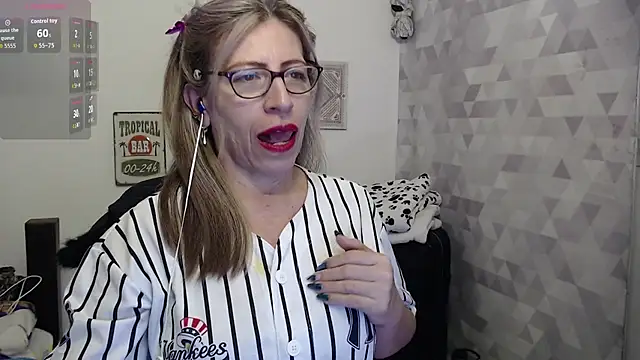 Snapshot of Chayla_Ruiz chatting on September 2025 07:36:02 PM Chayla Ruiz online show from September 2025 07:36:02 PM