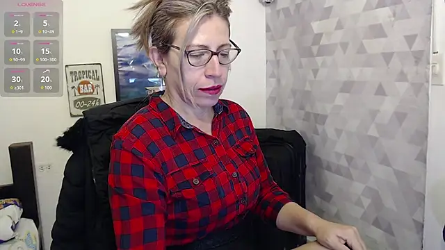 Snapshot of Chayla_Ruiz chatting on September 2025 10:39:02 AM Chayla Ruiz online show from September 2025 10:39:02 AM