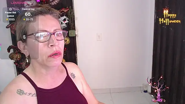 Snapshot of Chayla_Ruiz chatting on October 2025 08:44:02 PM Chayla Ruiz online show from October 2025 08:44:02 PM