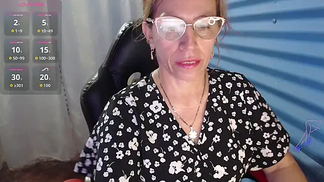 Snapshot of Chayla_Ruiz chatting on May 2026 01:16:02 PM Chayla Ruiz online show from May 2026 01:16:02 PM