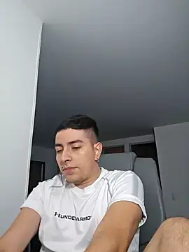 Jhoan saenz online show from September 2025 12:26:02 AM