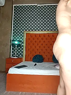 VallerieJones online show from October 2025 12:06:02 PM