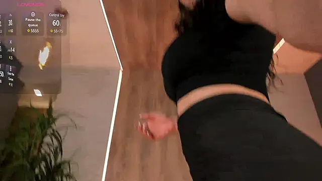 Snapshot of KateSunder chatting on March 2025 08:40:02 AM KateSunder online show from March 2025 08:40:02 AM