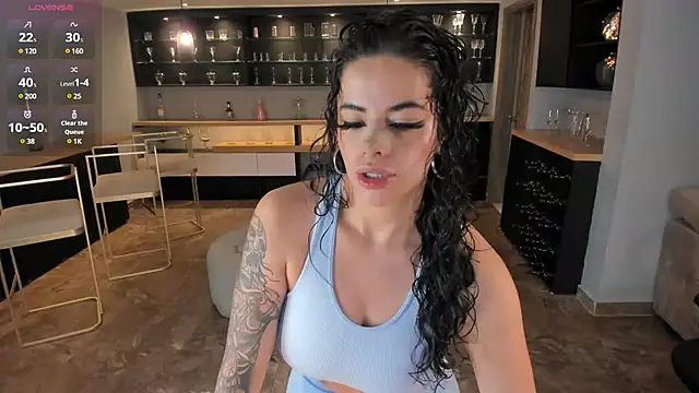 Snapshot of KateSunder chatting on March 2025 12:22:02 PM KateSunder online show from March 2025 12:22:02 PM