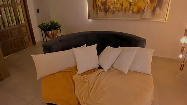 Snapshot of KateSunder chatting on November 2025 07:33:02 AM KateSunder online show from November 2025 07:33:02 AM