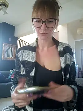 MissMialicious online show from February 2025 02:53:01 PM