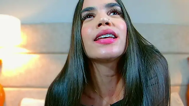 April Cutee online show from January 2025 06:59:02 PM