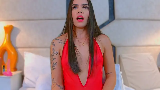 April Cutee online show from February 2025 12:00:02 PM