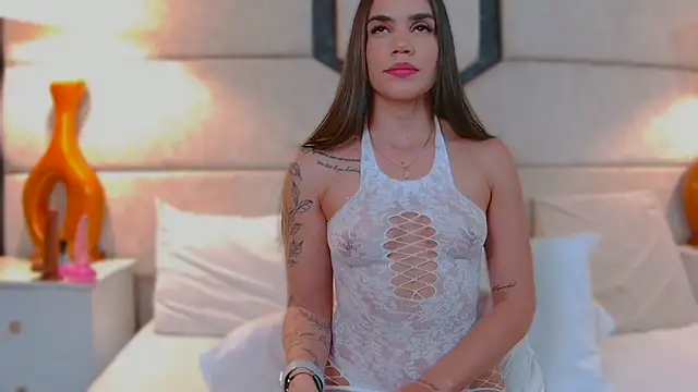 April Cutee online show from March 2025 07:48:02 PM