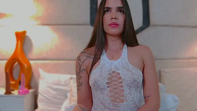 April Cutee online show from March 2025 01:59:02 AM