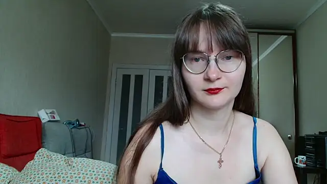 KiraGoldens online show from June 2026 06:15:02 AM