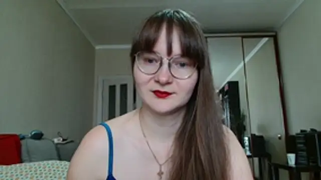 KiraGoldens online show from June 2026 06:33:02 AM