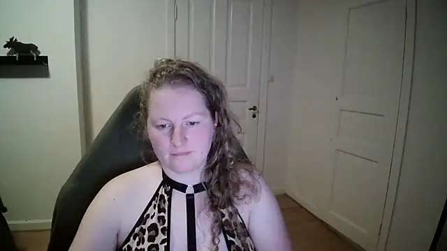 Girlnina-1995 online show from December 2024 08:36:02 PM