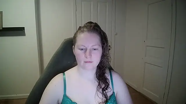 Girlnina-1995 online show from January 2025 08:52:01 AM