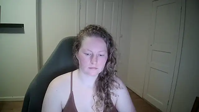 Girlnina-1995 online show from January 2025 02:31:02 PM