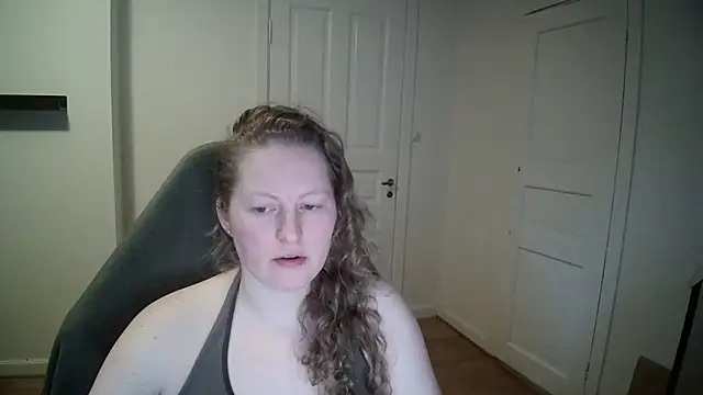 Girlnina-1995 online show from February 2025 02:35:02 PM