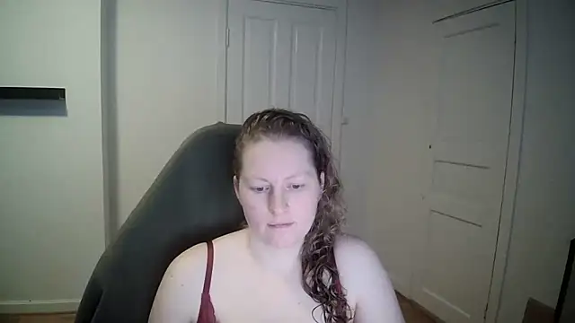 Girlnina-1995 online show from February 2025 11:55:01 AM