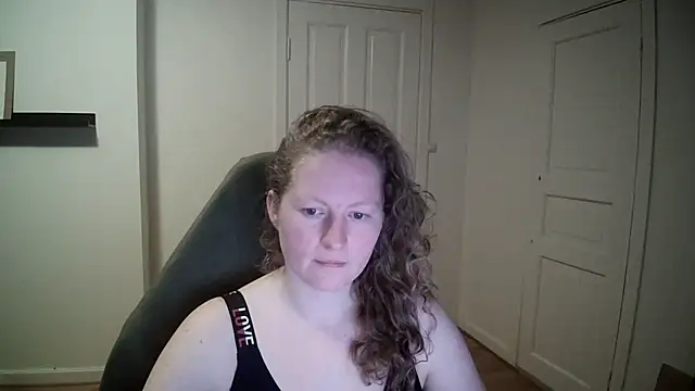 Girlnina-1995 online show from March 2025 09:11:02 PM