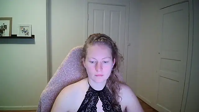 Girlnina-1995 online show from October 2025 08:23:02 AM