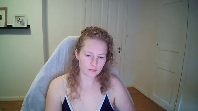 Girlnina-1995 online show from October 2025 11:01:01 AM