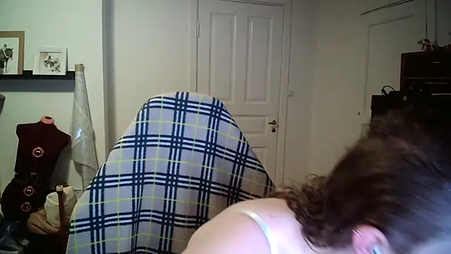 Girlnina-1995 online show from January 2026 09:03:02 AM