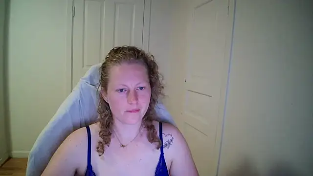 Snapshot of Girlnina-1995 chatting on May 2026 06:14:02 PM Girlnina-1995 online show from May 2026 06:14:02 PM