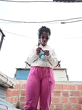 Bigassmommy x online show from October 2025 03:09:01 PM