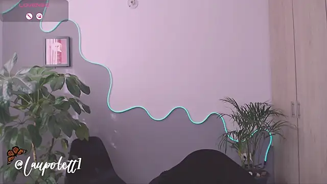 LauPolett online show from December 2024 08:56:01 PM