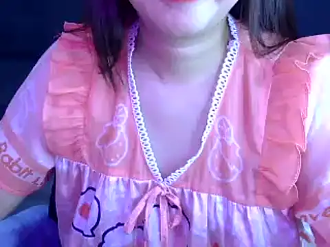 Bee 2k online show from October 2025 04:43:02 AM