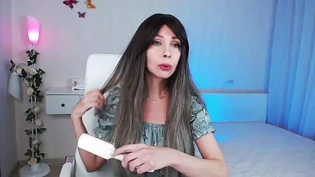 wendifoste online show from December 2024 07:18:01 PM