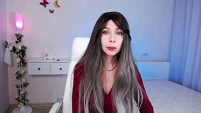 wendifoste online show from December 2024 07:19:02 PM