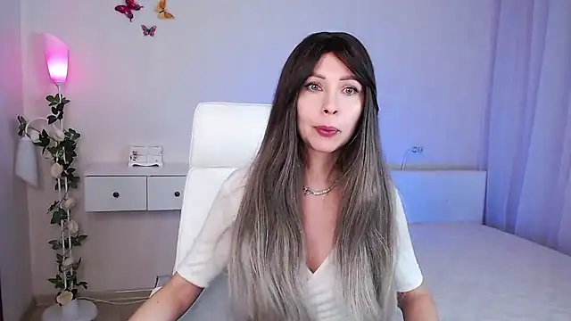 wendifoste online show from December 2024 09:28:02 PM