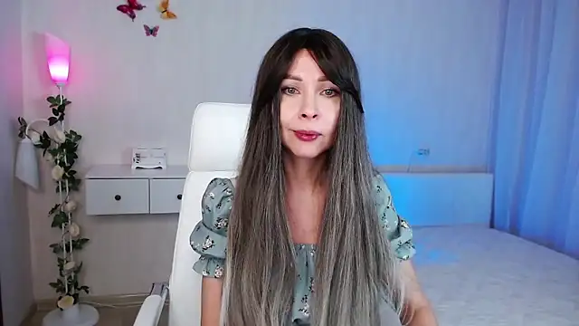 wendifoste online show from December 2024 08:47:01 PM