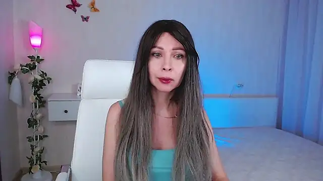 wendifoste online show from February 2025 07:42:01 PM