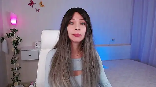 wendifoste online show from February 2025 05:09:01 PM