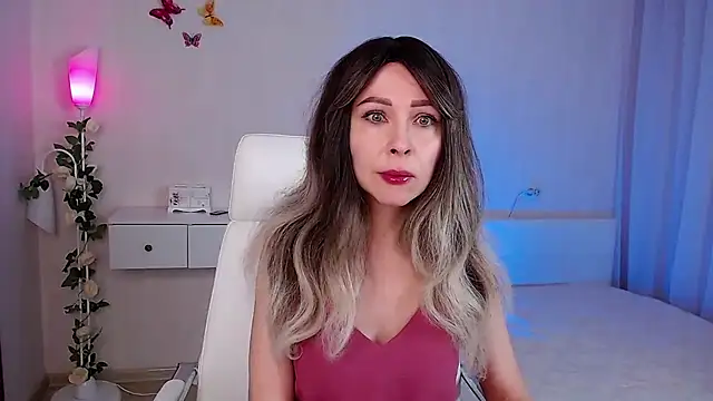 wendifoste online show from March 2025 05:23:02 PM