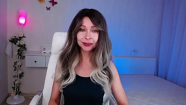 wendifoste online show from October 2025 06:43:01 PM