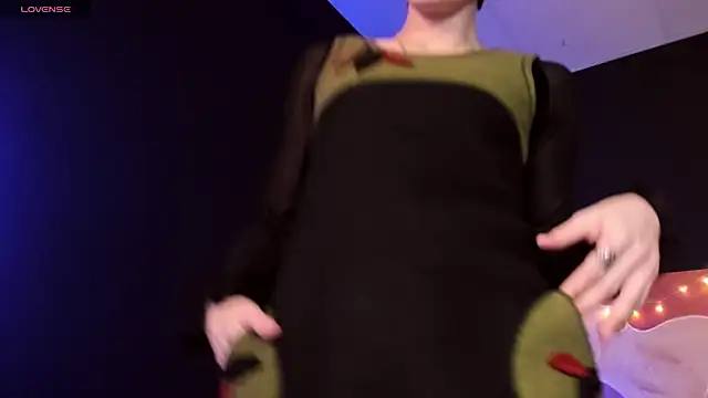 LorenDaze online show from February 2025 01:59:02 PM