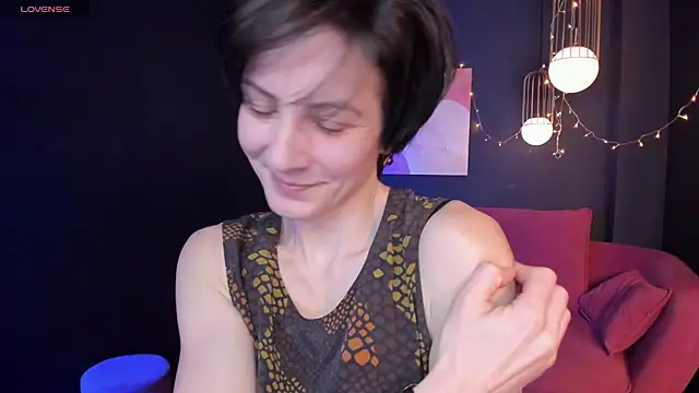 LorenDaze online show from February 2025 01:55:02 PM