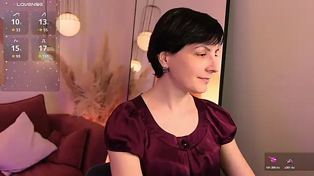 LorenDaze online show from April 2026 02:20:01 PM