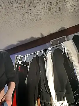 eatmeplease44 online show from March 2025 02:45:02 PM