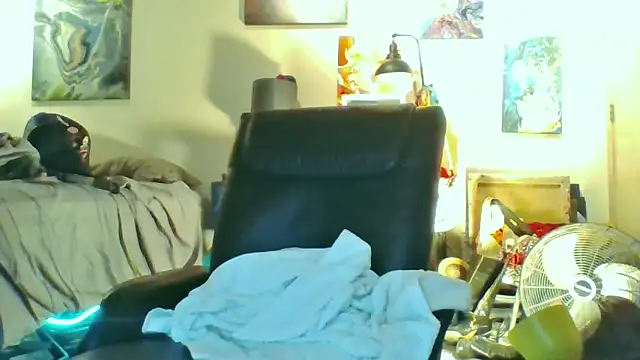 eatmeplease44 online show from November 2025 03:23:01 AM