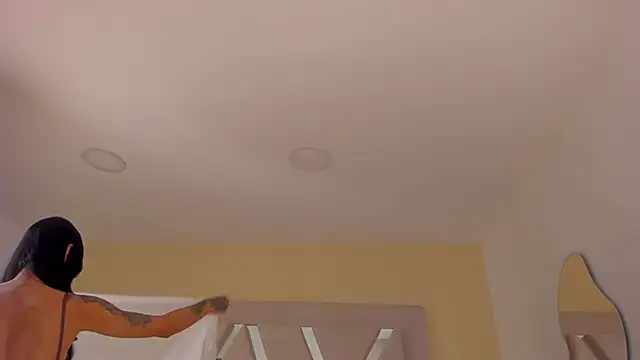 malejabenzz online show from October 2025 07:36:02 PM