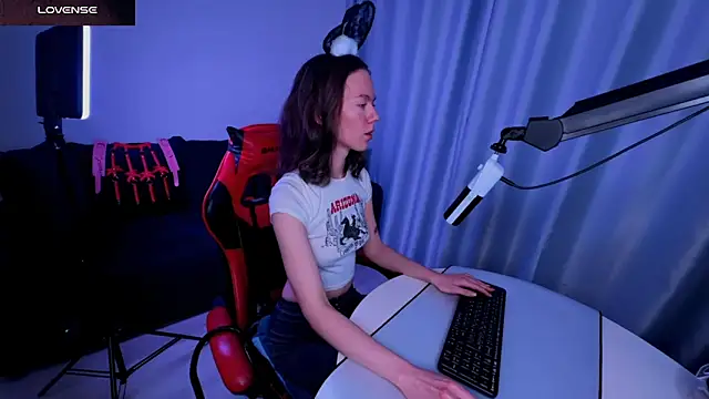 DivineBite online show from February 2025 03:49:01 PM